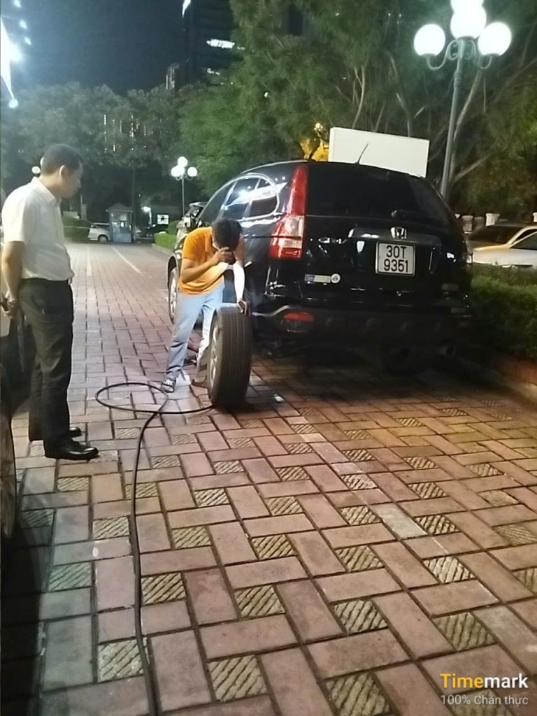 Vá lốp ô tô hà đông 24H