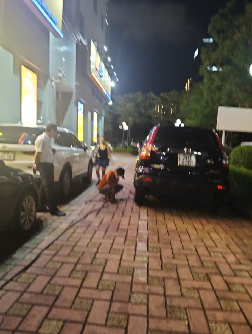 Vá xe gần đây 24h- vá lốp ô tô lưu động- Gọi ngay 036.333.6980