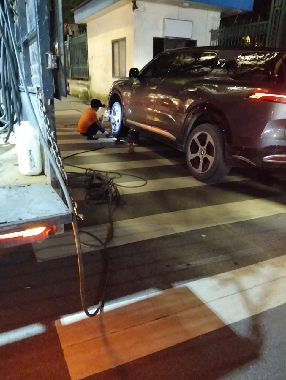 Cứu hộ lốp Hoàng Mai – Dịch vụ nhanh chóng tại Hà Nội- 036.333.6980